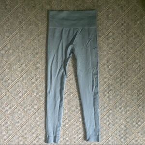 WeWoreWhat Seamless Leggings